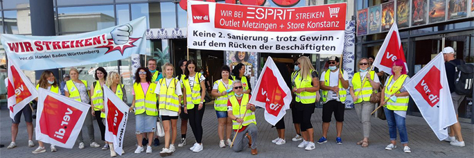 Streik der Esprit-Belegschaften vor dem Lago-Center Konstanz