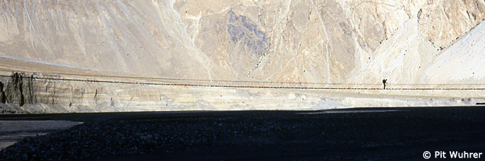 Hängebrücke über den Hunza bei Pasu