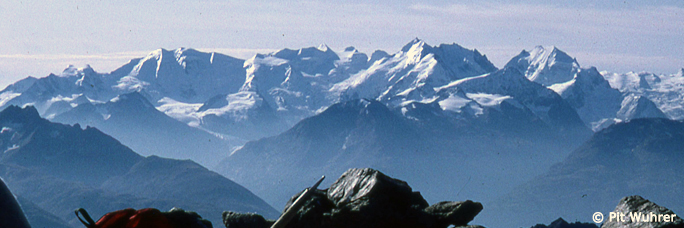Blick auf die Bernina-Gruppe von Piz Kesch aus, Foto: Pit Wuhrer