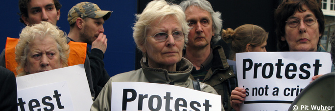 Protest gegen die Einschränkung der Demonstrationsfreiheit