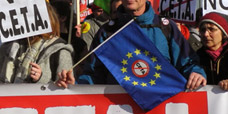 Demo mit EU-Fahne